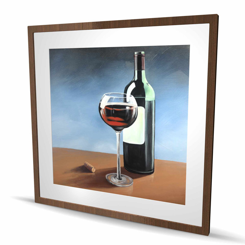 Bouteille de bourgogne avec verre à vin