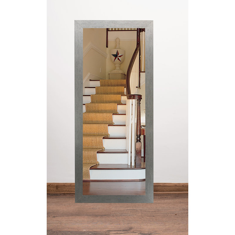 Miroir mural brossé moderne et contemporain, H 39,5 po x l 39,5 po