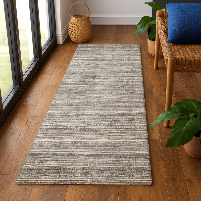 Tapis lavable à la machine de qualité supérieure Mayfield AMF1846, Tapis de couloir 2 pi 3 po x 7 pi 6 po