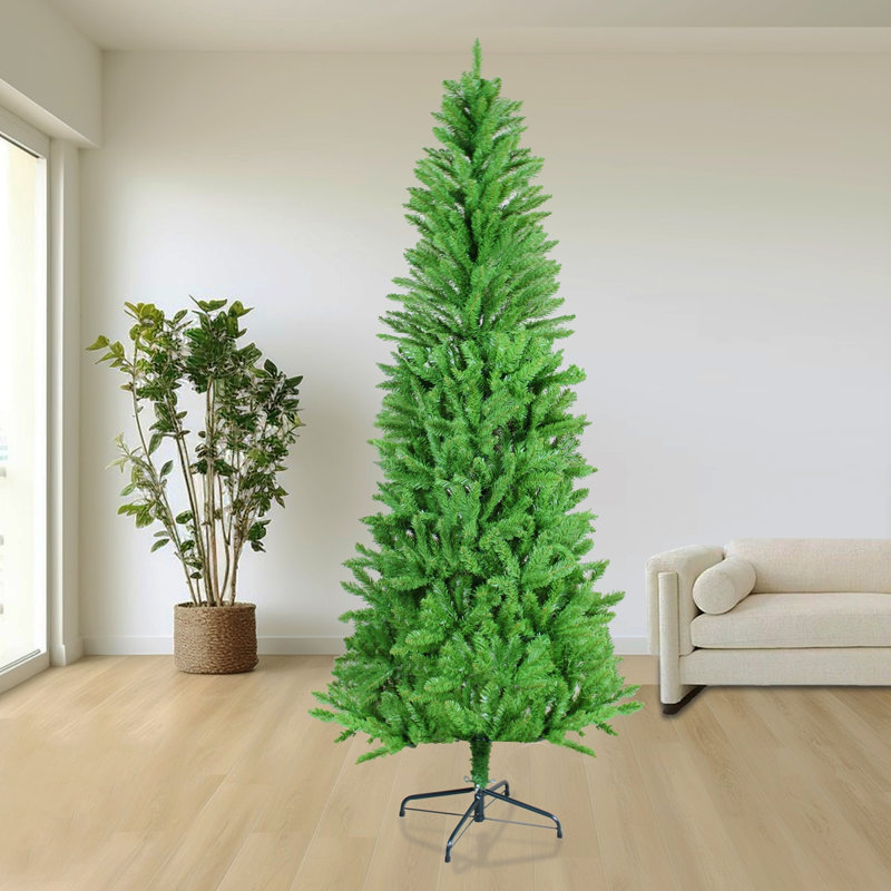 L'arbre de Noël classique 7 pi 7 pi est un arbre de Noël classique en forme de crayon de 84 pouces qui convient à la fois à l'Halloween et à Noël. Il comporte des branches denses pour des décorations de Noël réalistes