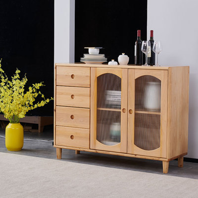 Buffet simple et moderne de style italien