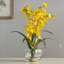 Arrangement floral dans une vase-1226068040