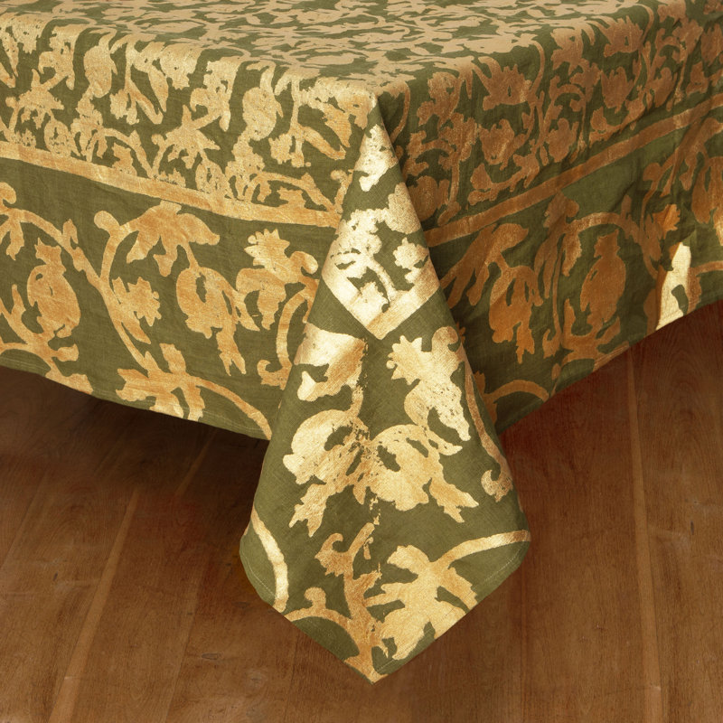 Saint-Rémy DOr Handmade Floral Tablecloth, Vert, 128" x 71"