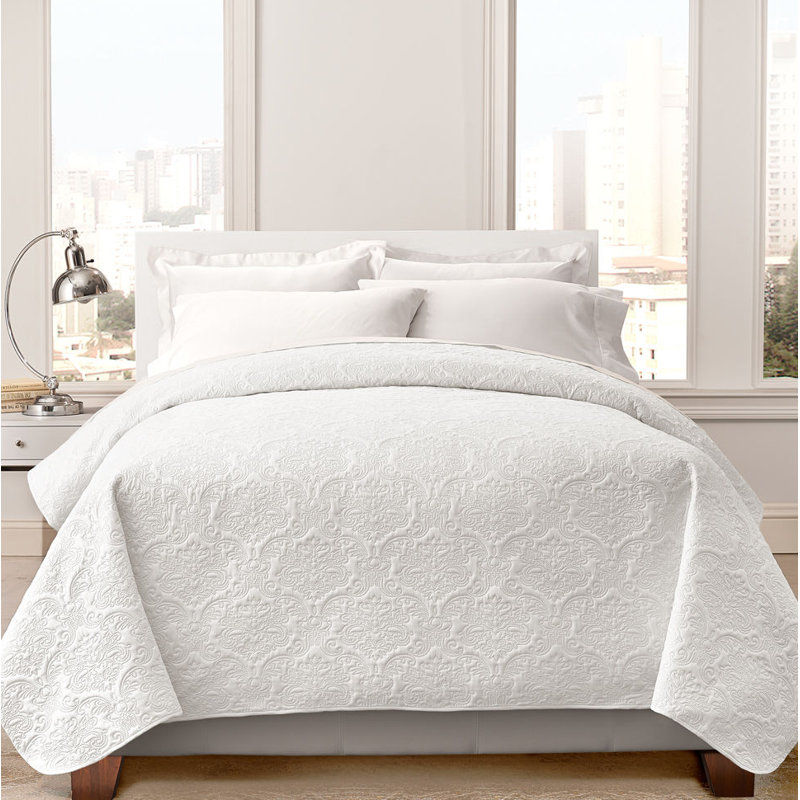 Modern & Contemporary Quilt, White