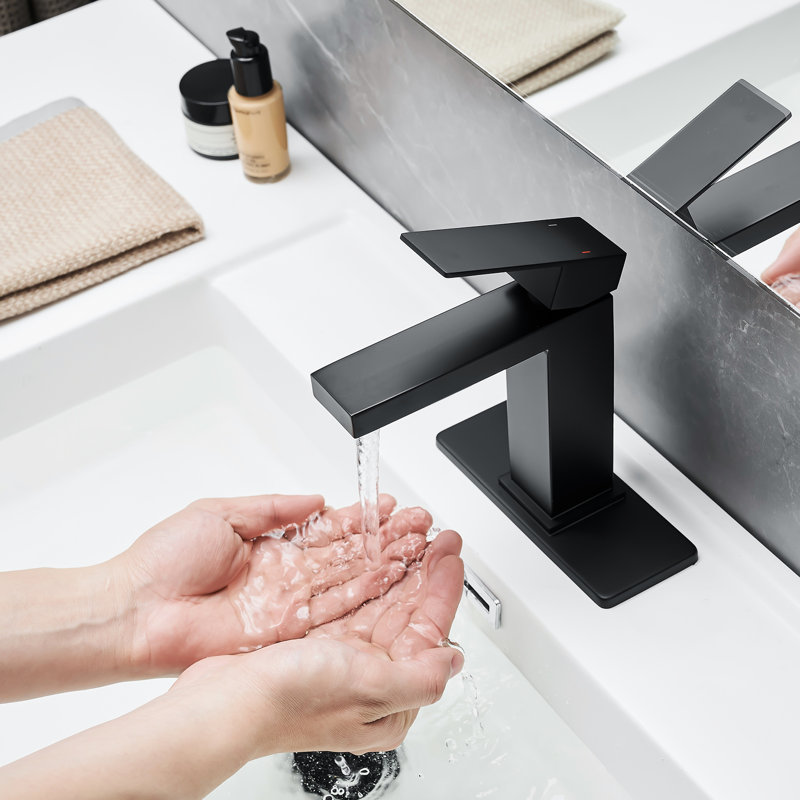 Robinet de salle de bain avec fonction cascade, noir mat, fixation sur le comptoir, un trou, poignée simple, bonde escamotable, conduites d'alimentation, contrôle, conception géométrique, côté, robinet de lavabo noir à cartouche