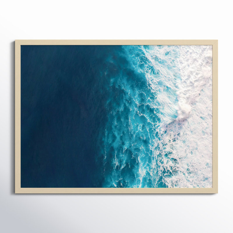 «Seascape of Splashing Waves» par The Creative Bunch Studio - impression encadrée, H 25 po x l 33 po x P 1 po, Brun