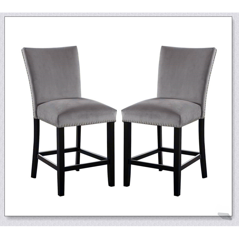 Ensemble attrayant de chaises à hauteur de comptoir 2 pièces avec sièges en flanelle grise et garniture cloutée pour la salle à manger et la cuisine