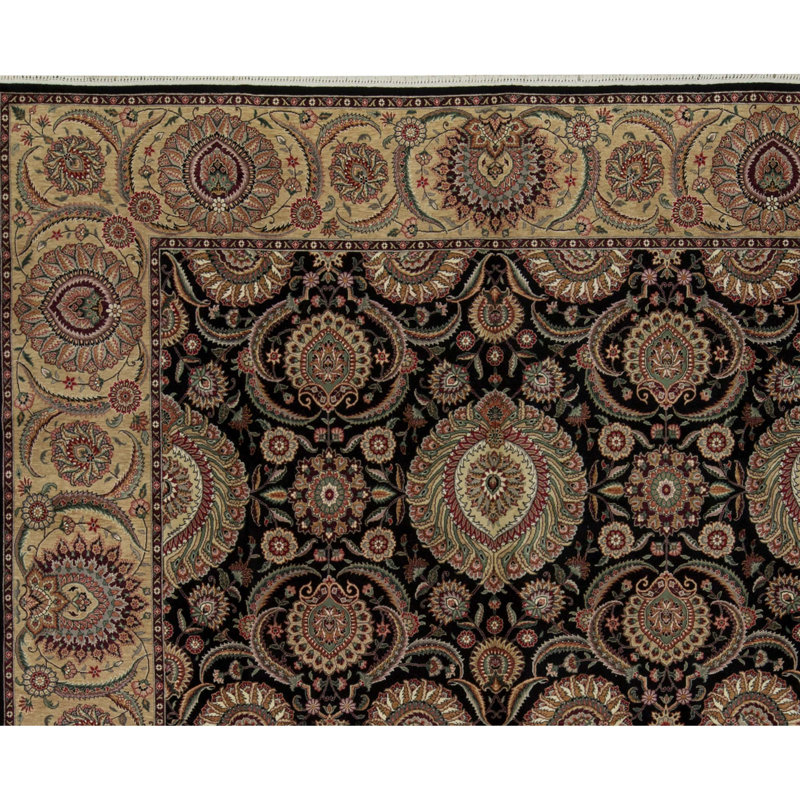 Tapis noir et doré de haute qualité noué à la main