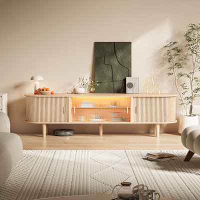 Meuble télé de 70 po avec lumières à DEL RVB, portes coulissantes en acrylique de style Mid-Century et grand espace de rangement, pieds hauts pour le centre de divertissement dans le salon, meuble multimédia élégant en bois