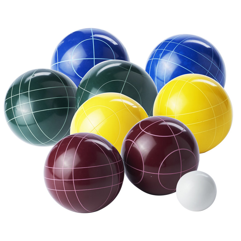 Jeu professionnel de pétanque et jeu de quilles