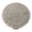 Table d'appoint décorative et base de piédestal texturée côtière tissée Capiz de style décontracté pour le bureau de la chambre à coucher - 20 po ivoire et brun clair