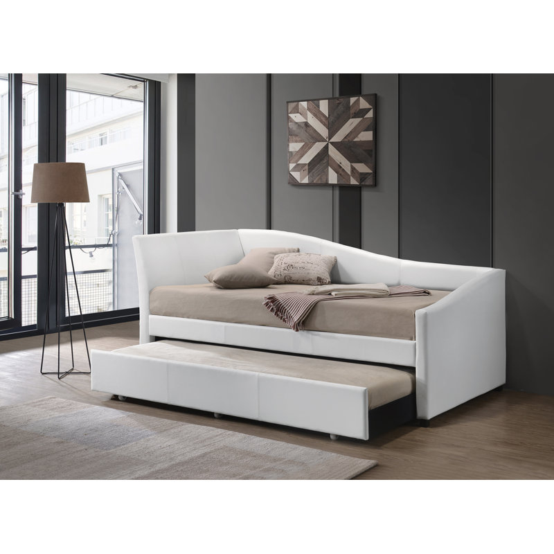 Ashariah Upholstered Daybed