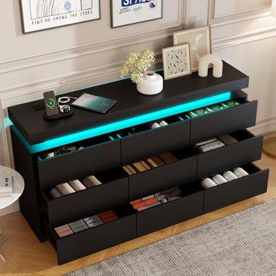 Commode moderne à 9 tiroirs avec éclairage DEL et station de charge intégrée - blanc / noir (rangement très profond)