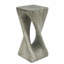 Table d'appoint d'extérieur, table de bout en forme de torsion, table d'appoint décorative, table de tabouret de jardin pour terrasse de balcon, bord de piscine, béton léger, texture semblable au bois, couleur grise-1053675418