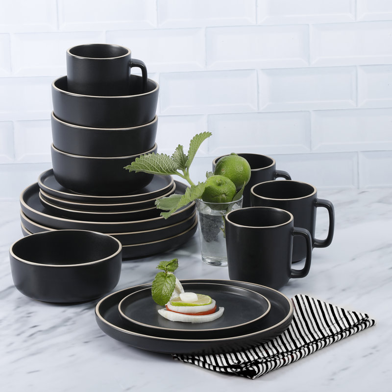 Zuma 16 Piece Dinnerware Set, Service for 4, Black