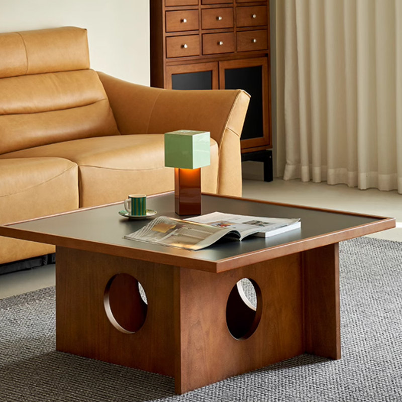 Table basse en bois massif personnalité personnalité