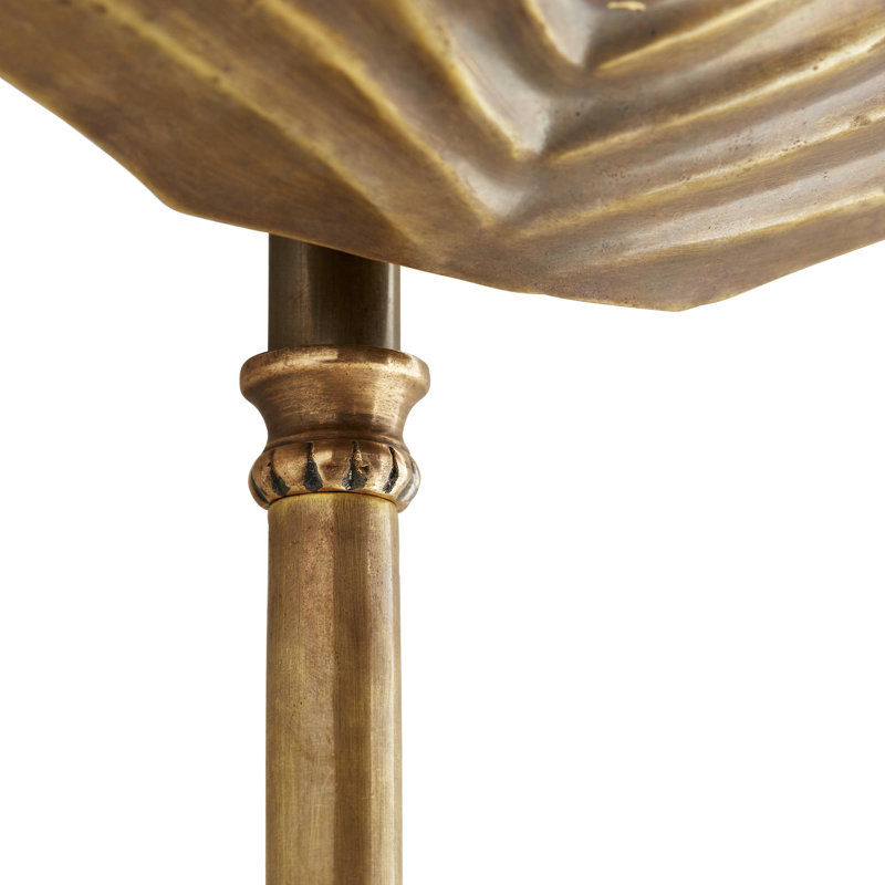 1 - Light Wallchiere