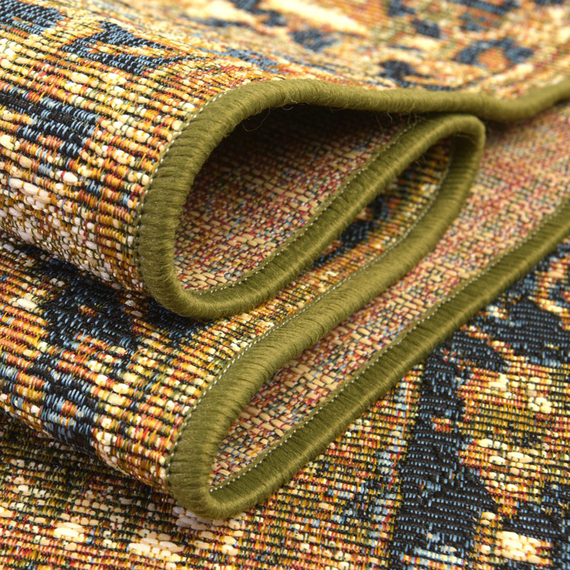 Green Nosara Indoor/Outdoor Traditional Rug, Rectangle 4' x 6'
