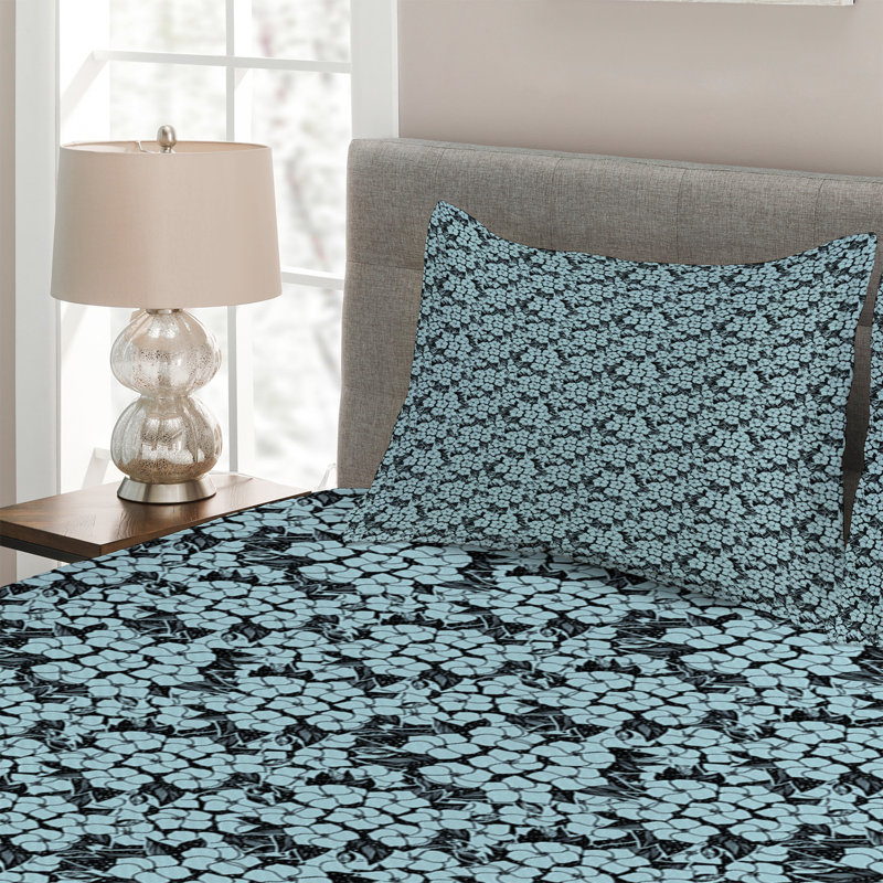 Floral Coverlet, King Bedspread + 2 Shams
