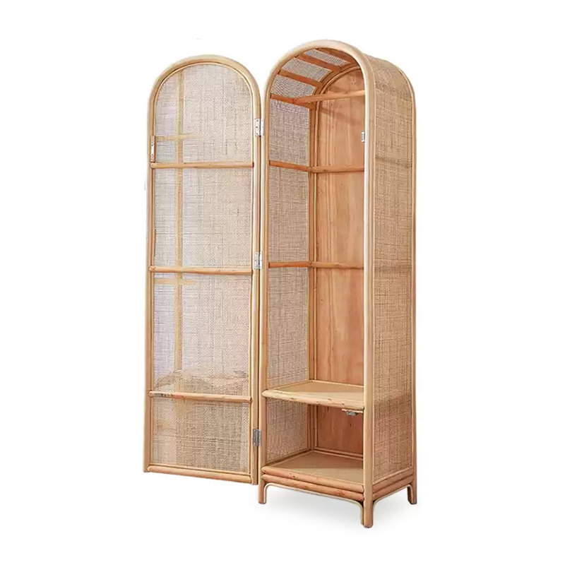 Chic arche de garde-robe en rotin