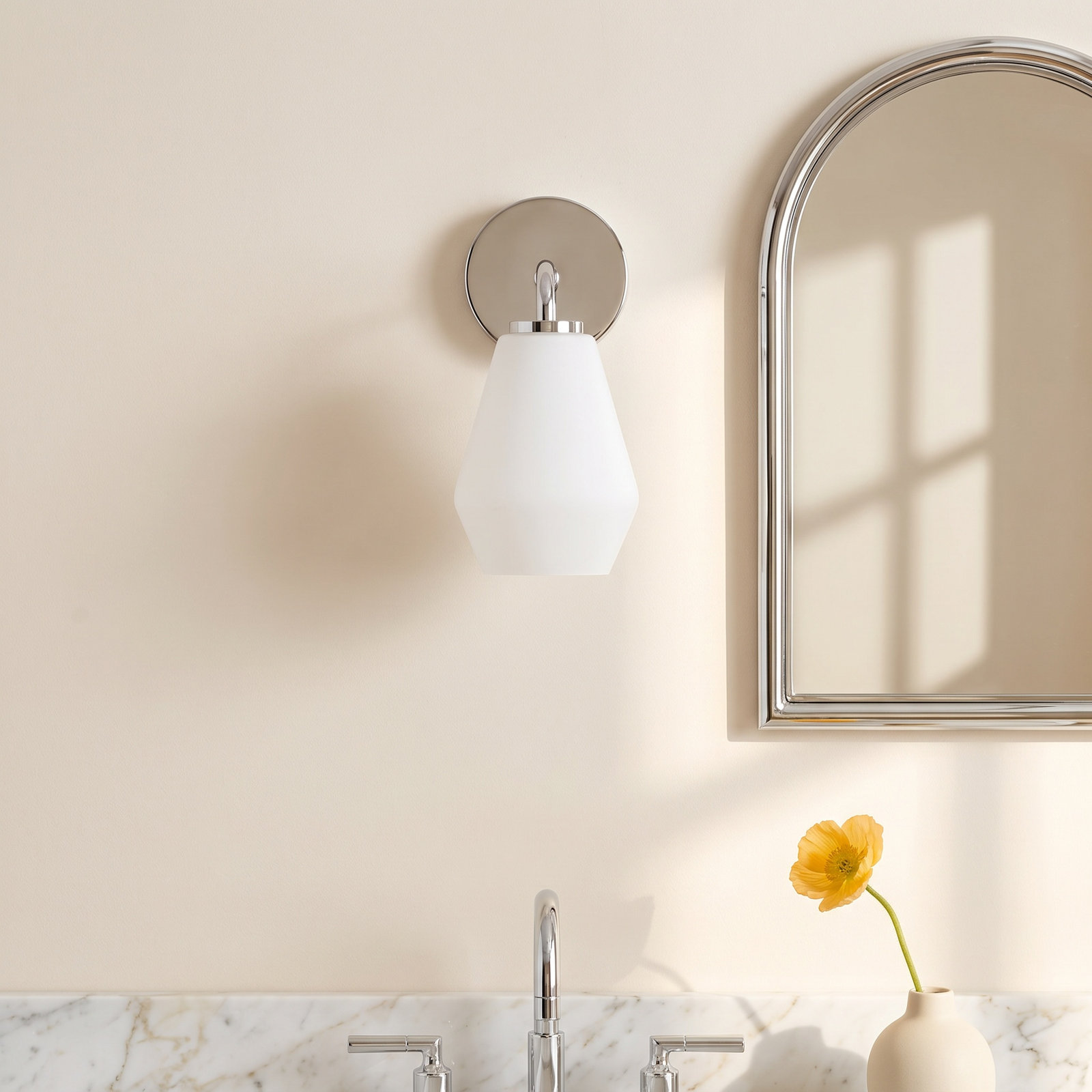 Carice Single Frosted Bath Sconce, Chrome