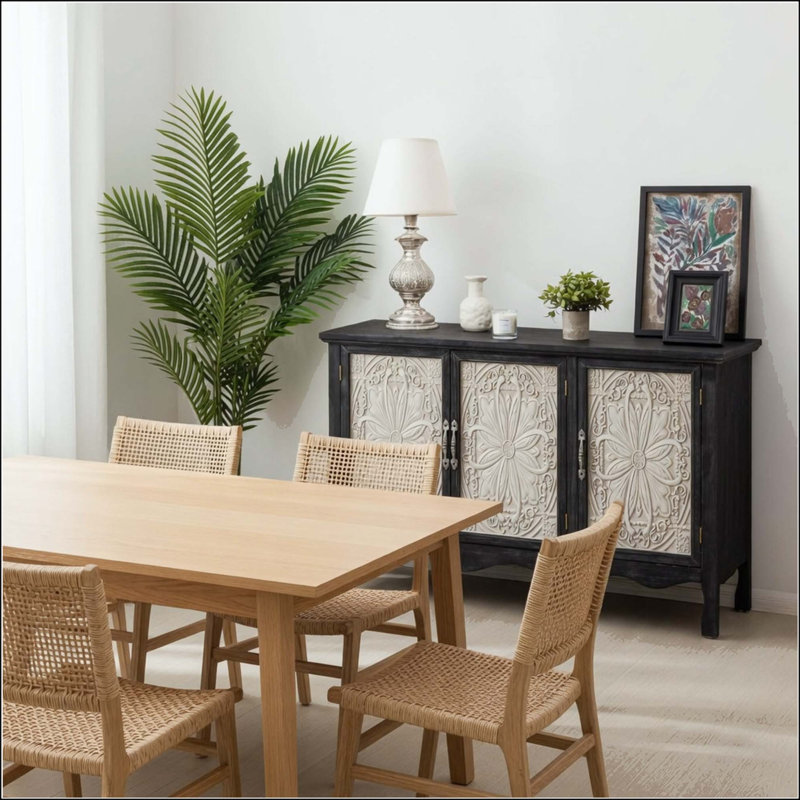 Buffet Farmhouse avec portes sculptées et tablettes réglables