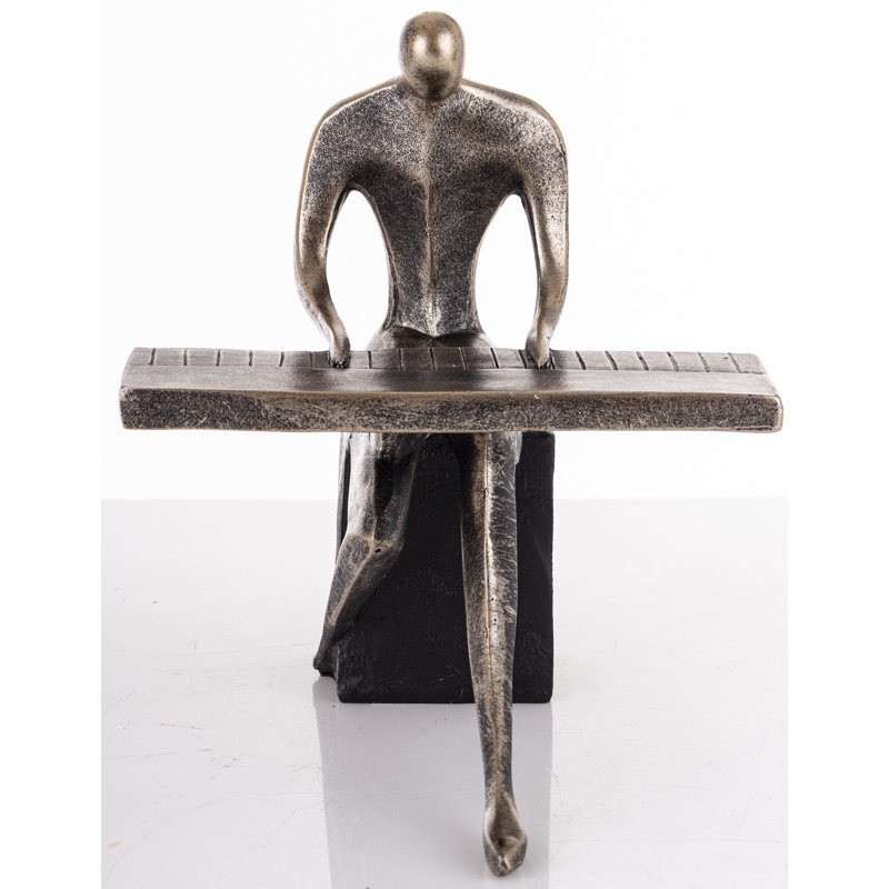 People Figurines & Sculptures