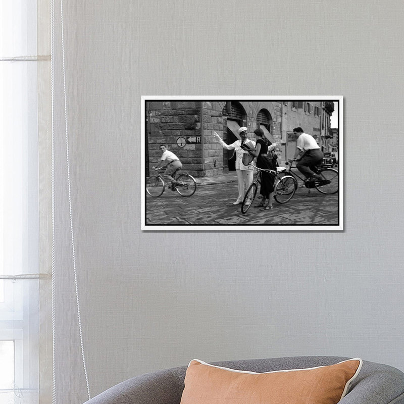 American Girl Series Asking Directions (Florence, Italy 1951) by Ruth Orkin - Print on Canvas, 66.04 cm H x 45.72 cm W