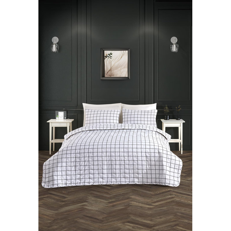 Quilt Set with Pillowcases, All-Season Lightweight, Digitally Printed Design, 65% Cotton – Soft, Durable, Machine Washable