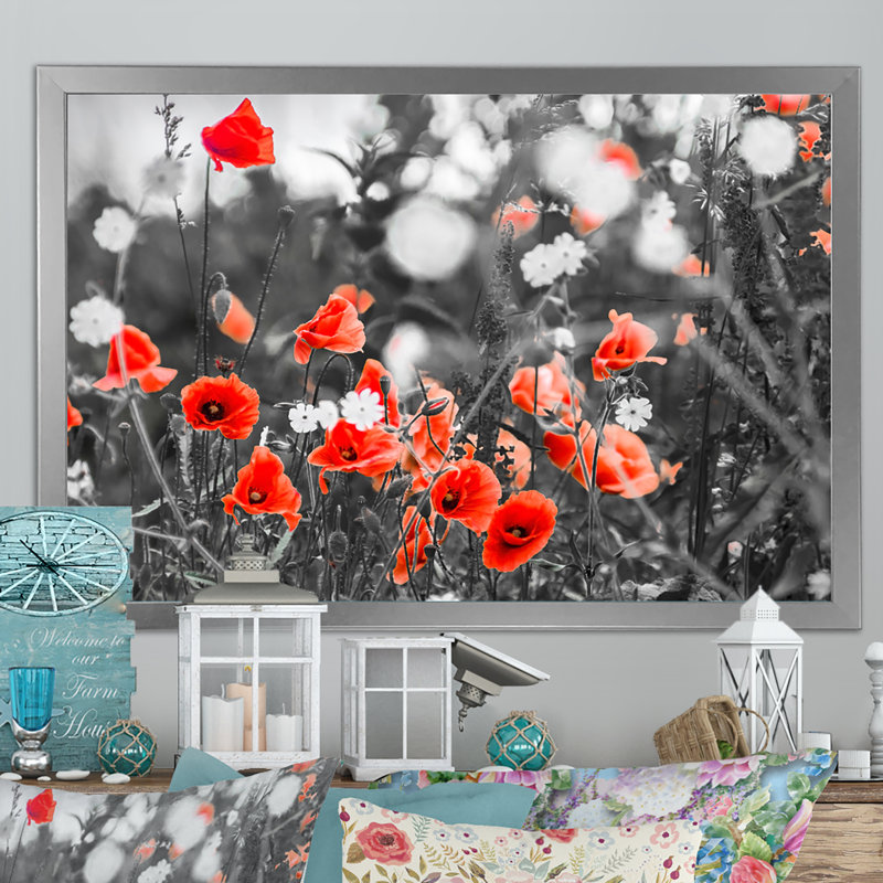«Red Poppy Flowers on the», reproduction sur toile, Toile argentée avec cadre photo, H 16 po x l 32 po x P 1 po