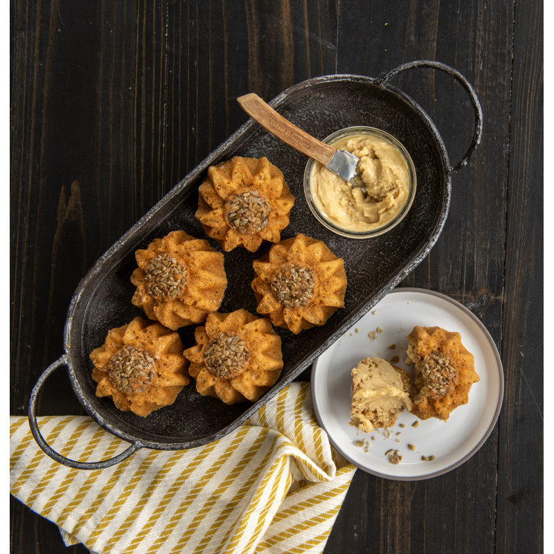 Nordic Ware Sunflower Cakelet Pan