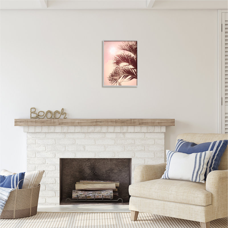 «Pink Sunlit Palm Fronds» encadré sur bois par Graffi *, photographie de Tee Studios, H 20 po x l 16 po x P 1,5 po