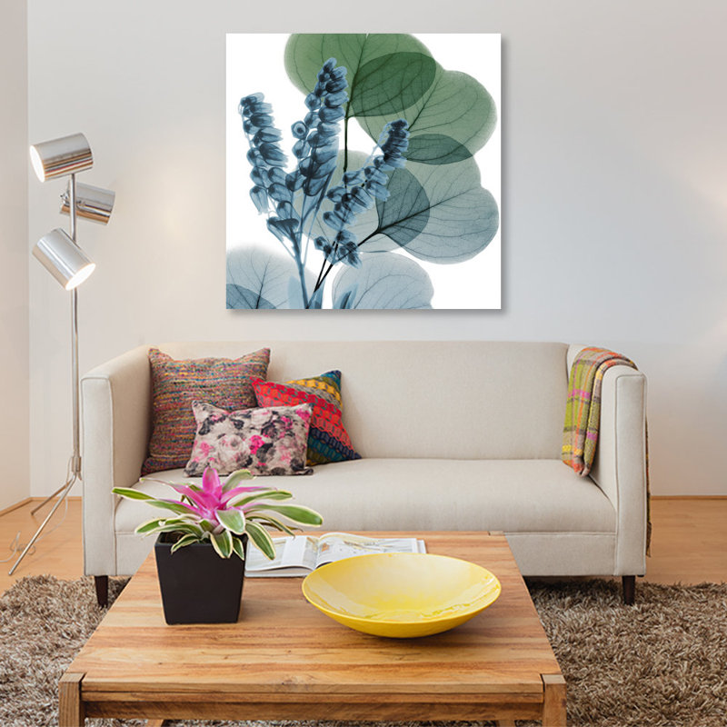 «Lilly of Eucalyptus I», impression sur toile, H 16 po x l 16 po x P 1 po, Papier d'art encadré noir, Blanc