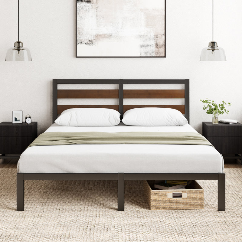 Alexee Modern Metal Bed frame with Bamboo slatted Headboard, UK Double (135 x 190 cm)