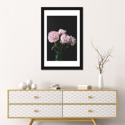« pivoines on black ii », reproduction de photo sur toile