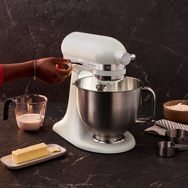 Artisan Plus 4.7L Tilt-Head Stand Mixer, Porcelain