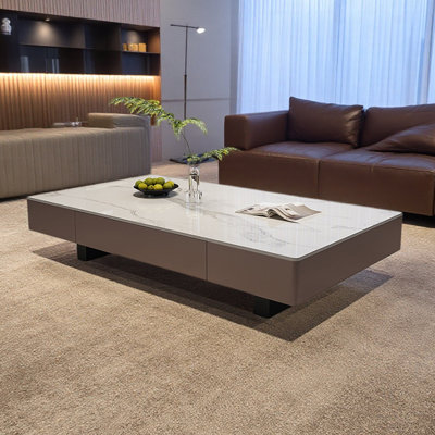 Table basse simple et moderne