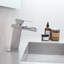 Robinet pour salle de bain à poignée simple Waterfall-124933531