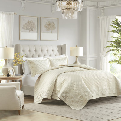 Croscill Versailles 3 Piece Quilt Set