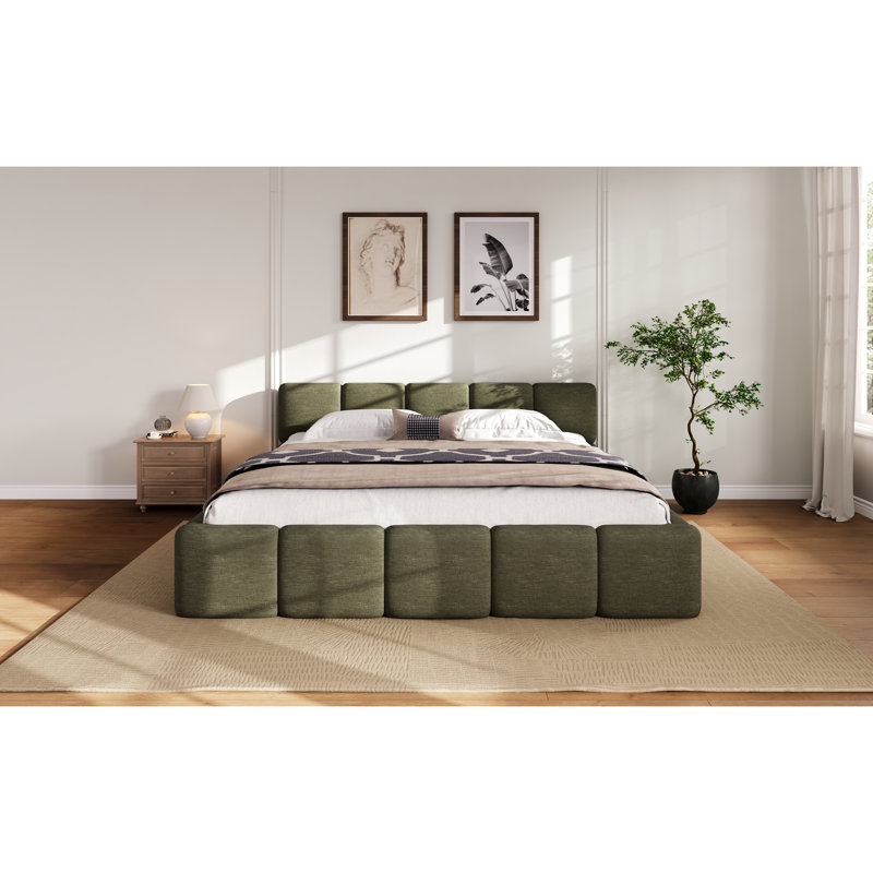 Lit plateforme très grand vert avec tête et pied de lit en lin épais, revêtement de style bloc