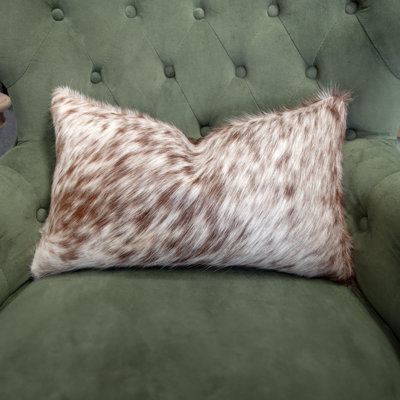 Coussin décoratif en cuir de vache véritable brun rougeâtre et blanc Thomas Collection® 12 po x 20 po 16609A