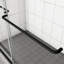 Porte de douche à dérivation, 44-48 po x 70 po, verre trempé 1/4 po, finition noire matte, avec coulissement confortable et bonne résistance aux fuites 44 à 48 po x 70 po-118139181