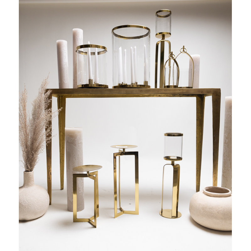 Anais Urn Planter