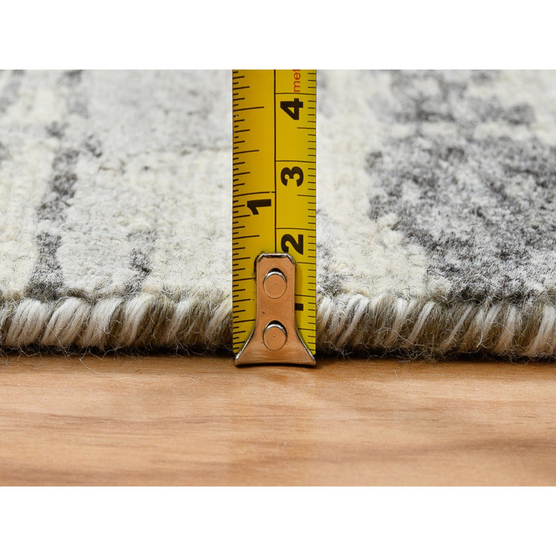 Tapis de couloir oriental 2 pi 6 po x 20 po gris clair, de conception moderne, en laine naturelle filée à la main, non nouée à la main 2941E30E74354652BCE00C7BFE2E2F8F