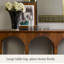 Console à trois arches d'inspiration antique avec rangement ouvert