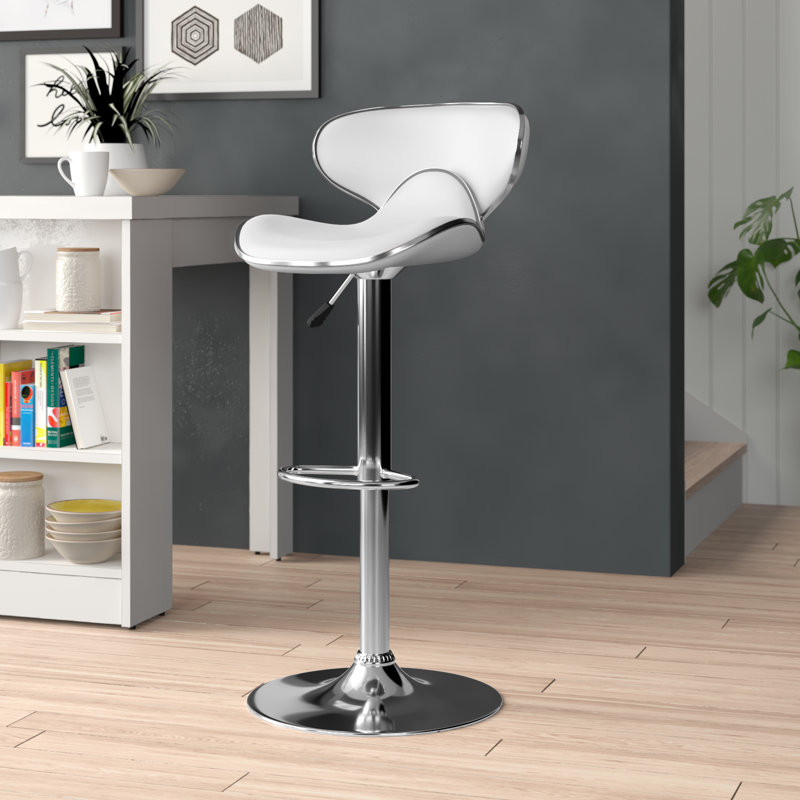 Tabouret de bar contemporain confortable en vinyle à hauteur réglable et dossier mi-haut avec base chromée Claudine, Blanc