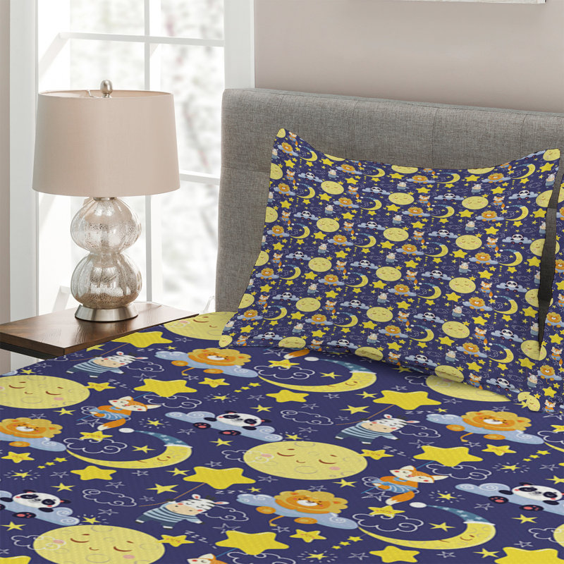 Childish Coverlet, King Bedspread + 2 Shams