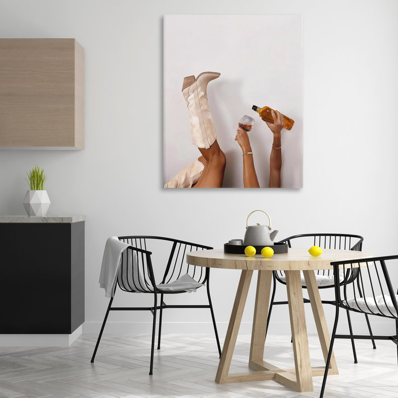 «Cowgirl Versing Whiskey», art mural par lettré et doublé, H 48 po x l 36 po