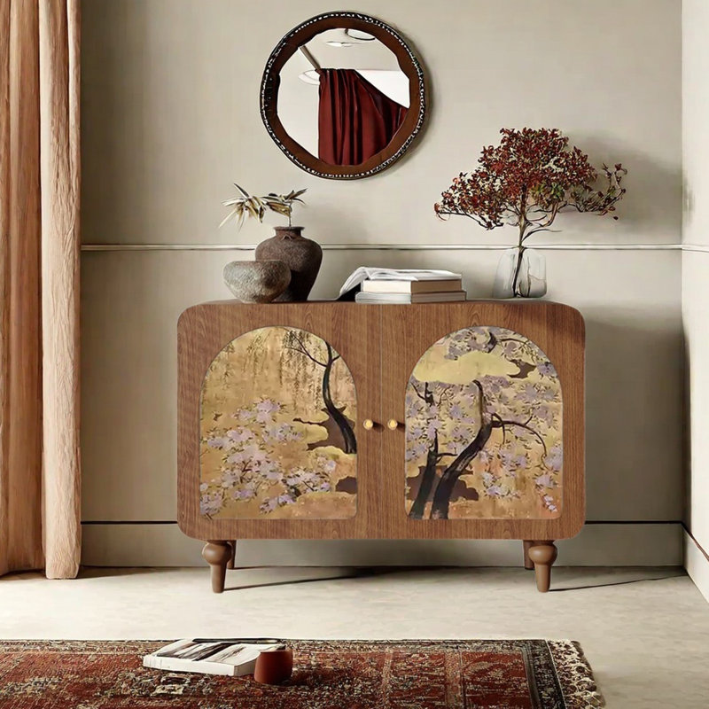 Armoire décorative en bois massif de style français., Noyer clair
