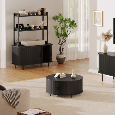 Armoire à litière cachée 54 "avec porte tambour coulissante, tablettes intégrées, prises de courant et crochets à manteau pour le vestibule ou le salon